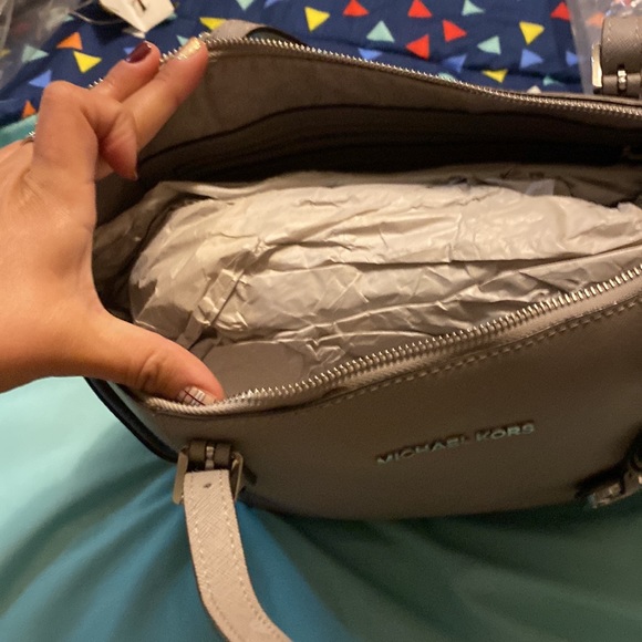 Gray Michael Kors purse - Picture 3 of 7